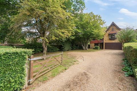 5 bedroom detached house for sale, Ducks Hill Road, Northwood