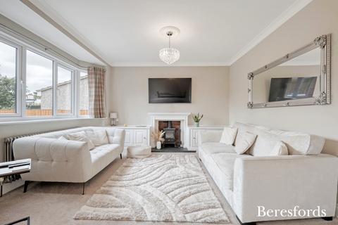 4 bedroom semi-detached house for sale, Cranborne Gardens, Upminster, RM14