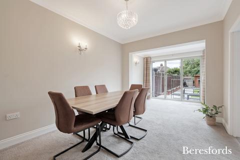 4 bedroom semi-detached house for sale, Cranborne Gardens, Upminster, RM14