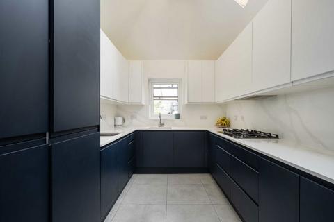 5 bedroom semi-detached house for sale, Wentworth Park, London N3