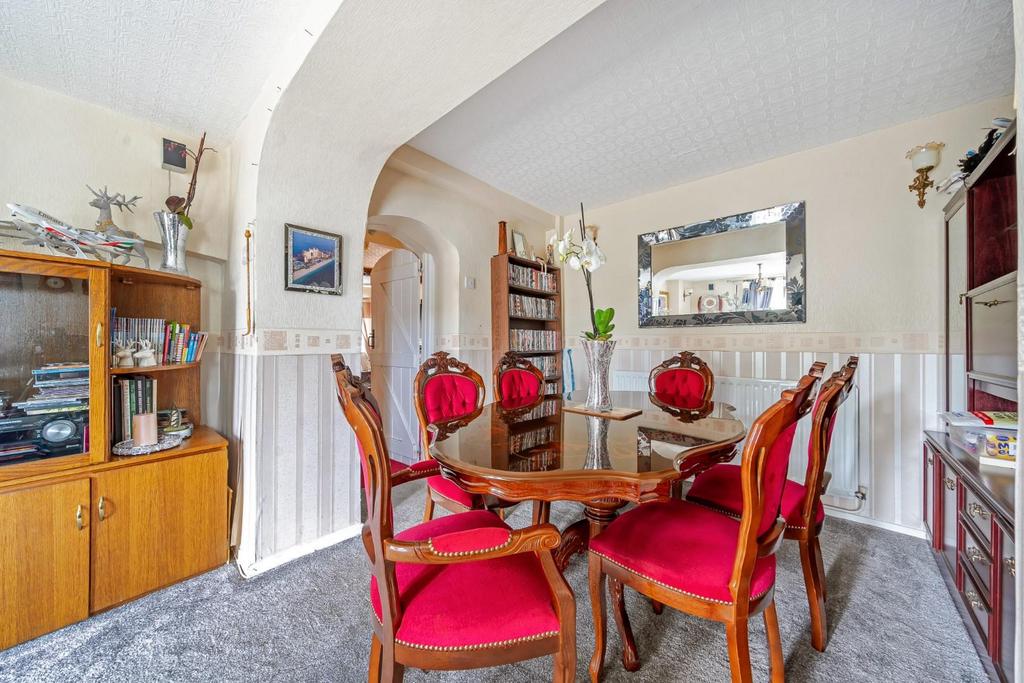 Dining Room.JPG