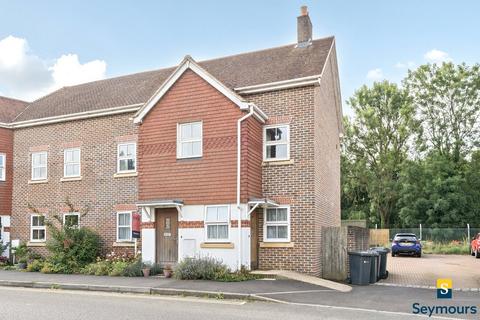 2 bedroom flat for sale, Dorking Road, Guildford GU4