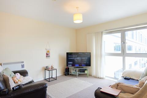 2 bedroom flat for sale, Stretford Road, Manchester M15