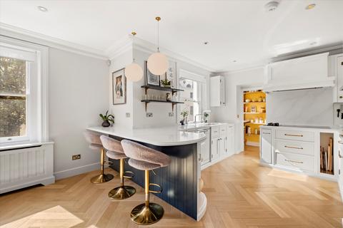 undefined, Hyde Park Gate, Kensington, London, SW7