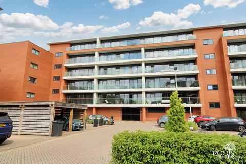 2 bedroom apartment for sale, Racecourse Road, Berkshire RG14