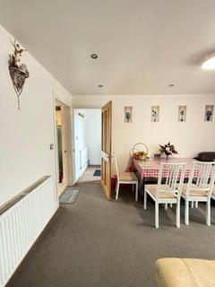 2 Manse Close, Harlington, Hayes, UB3 5ED