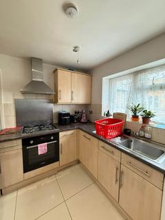 2 Manse Close, Harlington, Hayes, UB3 5ED