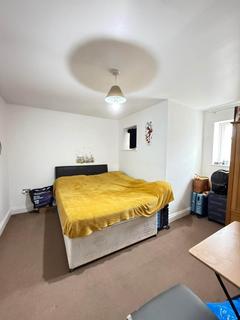 2 Manse Close, Harlington, Hayes, UB3 5ED