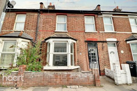Oaklands Park Avenue, Ilford