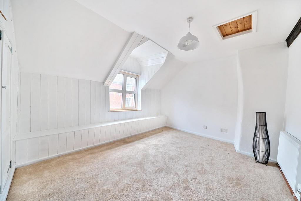 Bedroom 2.jpg