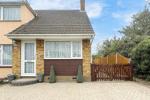 3 bedroom semi-detached house for sale, Queenborough Road, Southminster