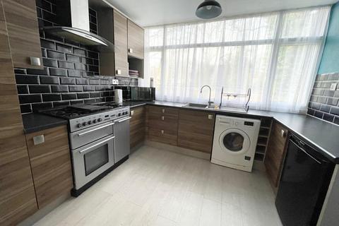 26 Cockerham Lane, Barnsley, S75 1AZ