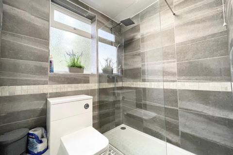26 Cockerham Lane, Barnsley, S75 1AZ