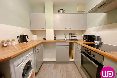 2 bedroom flat to rent, Felling, Gateshead NE10