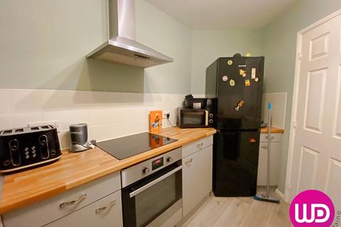 2 bedroom flat to rent, Felling, Gateshead NE10