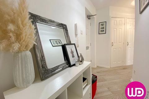2 bedroom flat to rent, Felling, Gateshead NE10