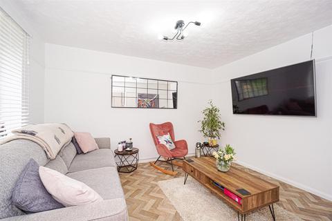 2 bedroom semi-detached bungalow for sale, Hoads Wood Road, Hastings