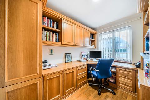 5 bedroom detached house for sale, Eastbury Avenue, Northwood, Middlesex