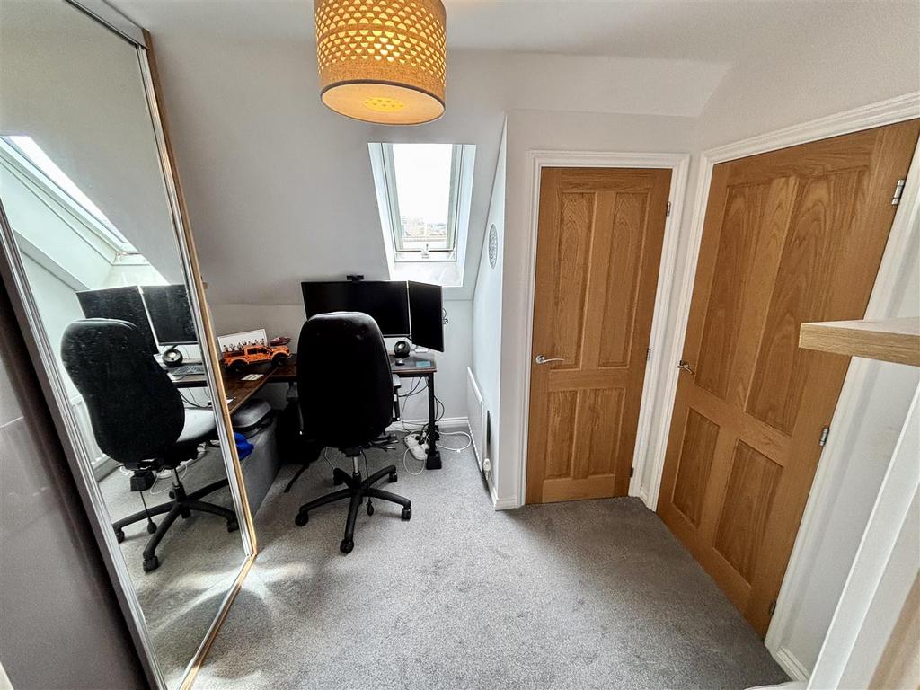 Bedroom Five/Dressing Room/Study