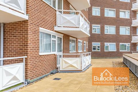 2 bedroom ground floor flat for sale, Elizabeth Court, Grove Road, Bournemouth