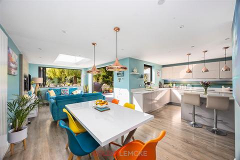 undefined, Vallance Gardens, Hove