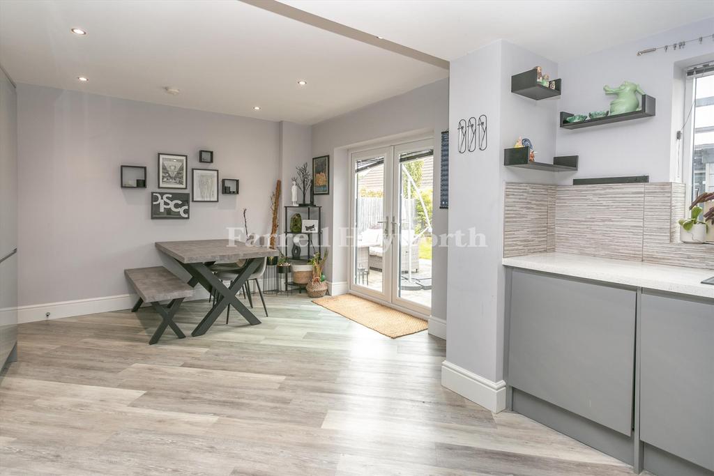 Kitchen diner