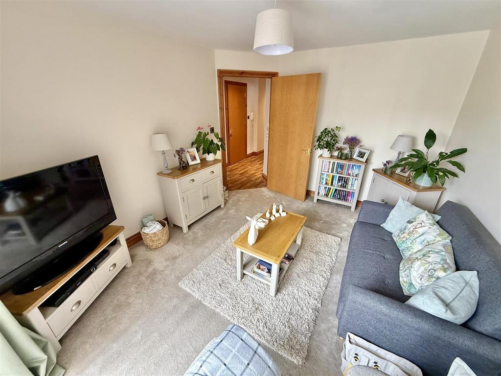 Sitting room 1.JPG
