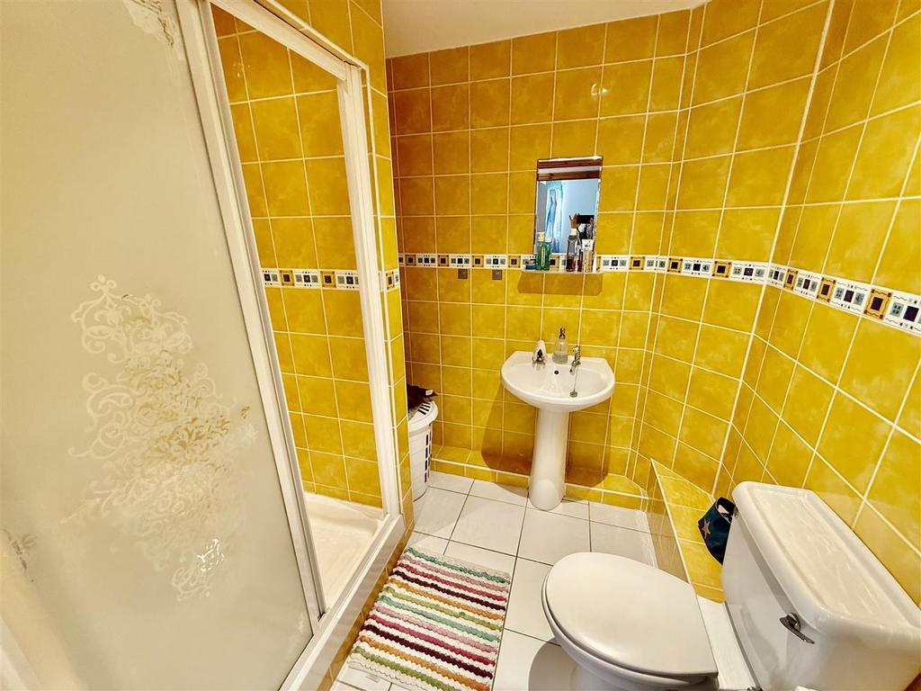 Shower room.JPG