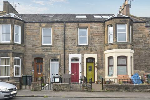 17 Ryehill Place, Edinburgh, EH6 8EP