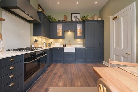 17 Ryehill Place, Edinburgh, EH6 8EP