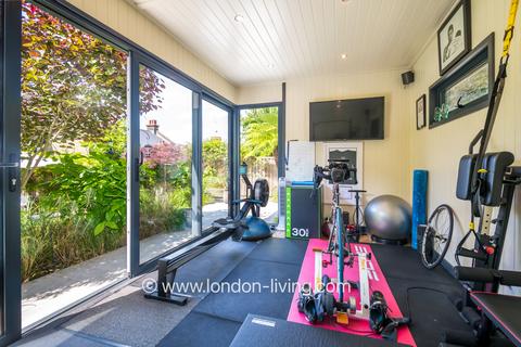 5 bedroom terraced house for sale, Canonbie Road, London SE23