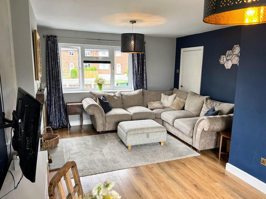 Lounge and dining room