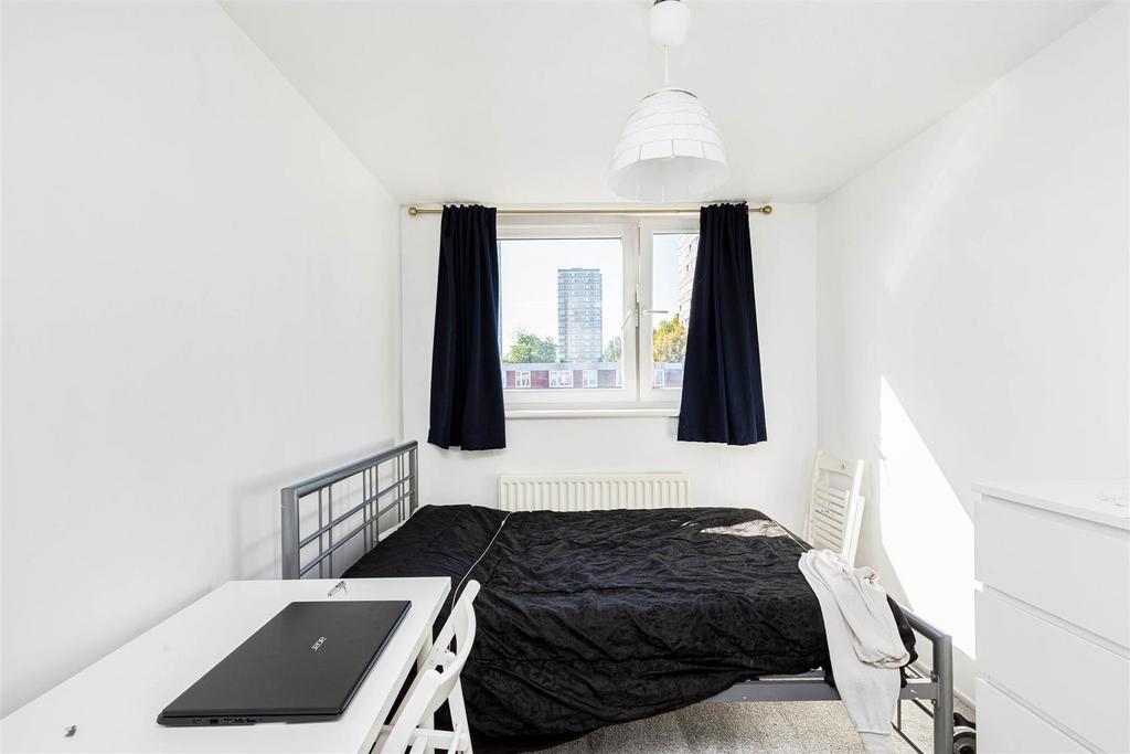 James Anderson-16 Sancroft Court-10.jpg