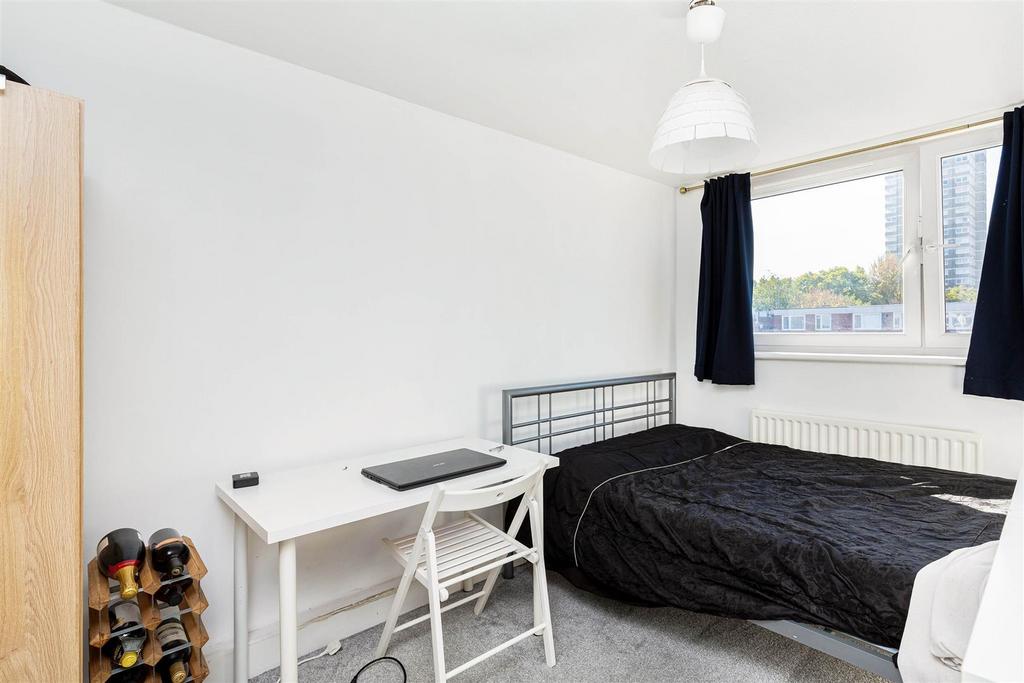 James Anderson-16 Sancroft Court-11.jpg