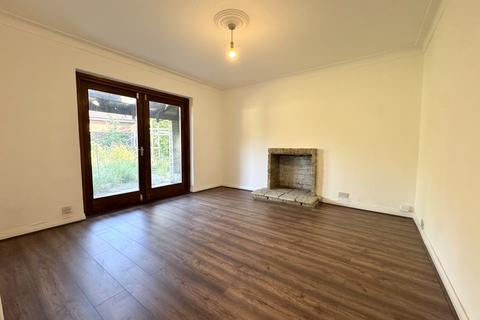 4 bedroom detached house to rent, The Vale, Golders Green, NW11