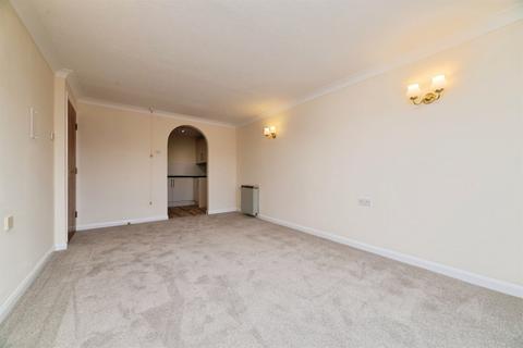undefined, 32 All Saints Court, Church Side YO43