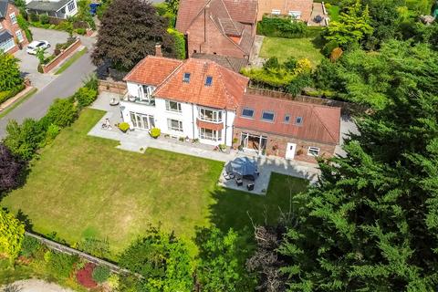 3 Castle Close, Middleton St George, Darlington, DL2 1DE