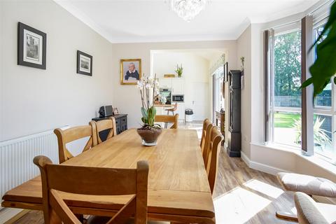 3 Castle Close, Middleton St George, Darlington, DL2 1DE