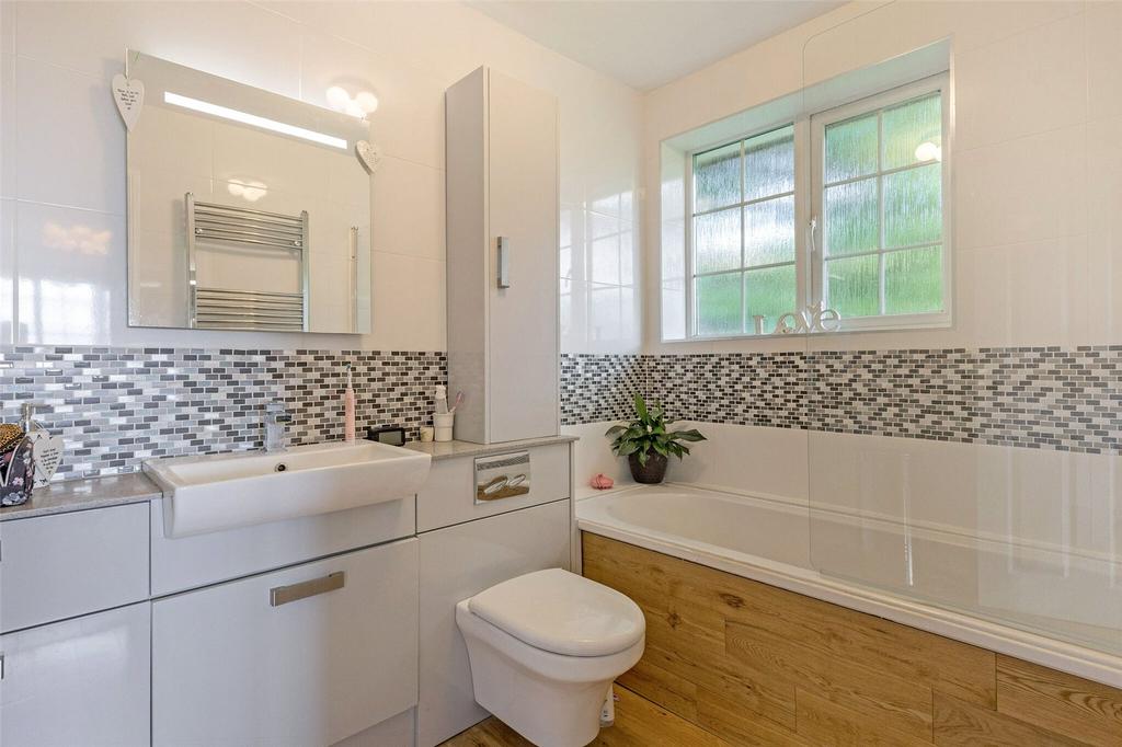 Bath/Shower Room
