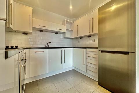 2 bedroom apartment for sale, The Blenheim Centre, Hounslow TW3