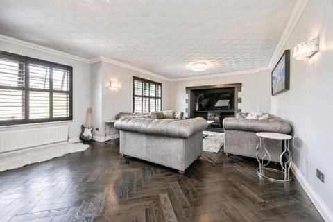 4 bedroom detached house for sale, Shirley Moor, Milton Keynes MK7