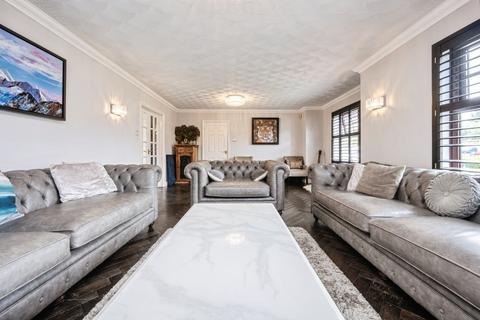 4 bedroom detached house for sale, Shirley Moor, Milton Keynes MK7
