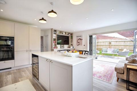 4 bedroom detached house for sale, Spring Gardens, Sutton Valence, ME17