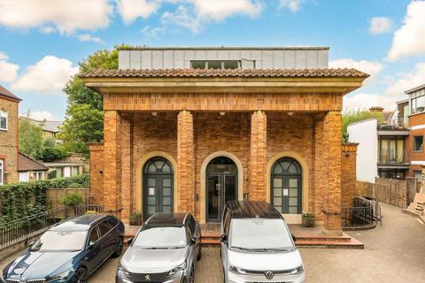 Gwendolen Avenue, London SW15
