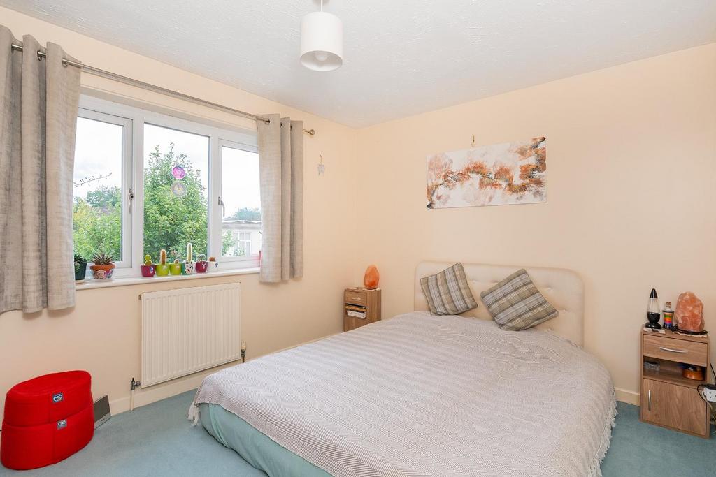 2 L1 HFS - Bedroom F.jpg