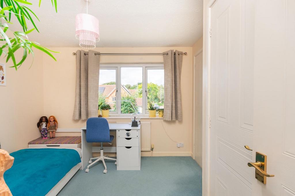 2 L1 HFS - Bedroom B.jpg