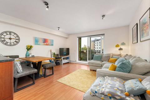 Flat 9, 3 Hawkhill Close, Edinburgh, EH7 6FD