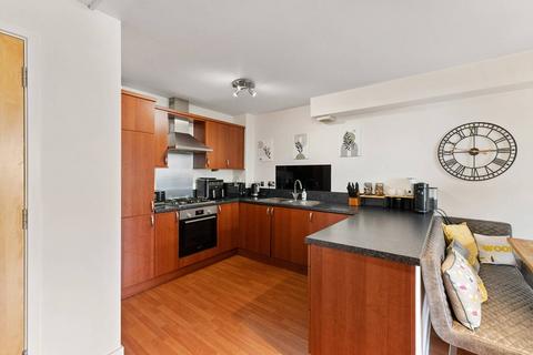 Flat 9, 3 Hawkhill Close, Edinburgh, EH7 6FD