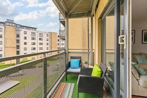 Flat 9, 3 Hawkhill Close, Edinburgh, EH7 6FD