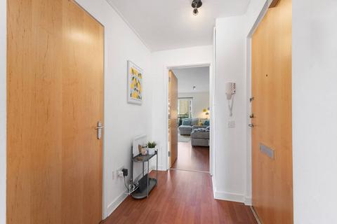 Flat 9, 3 Hawkhill Close, Edinburgh, EH7 6FD
